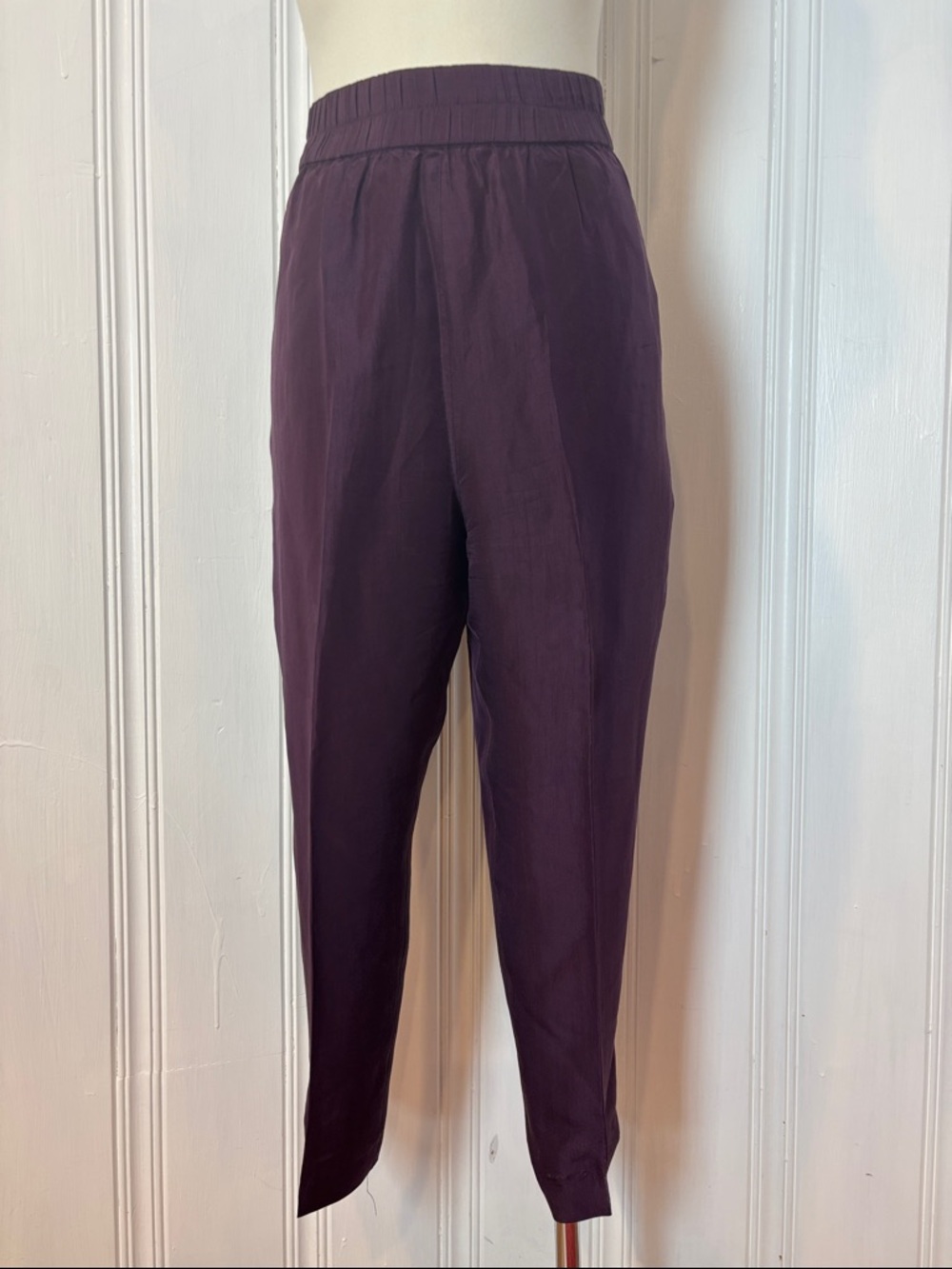 Marc O’Polo 100% Silk Aubergine Purple Tapered Pants | size Medium (estimated)
